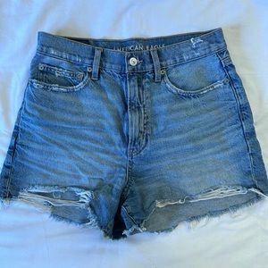 American Eagle highest rise 90’s boyfriend shorts